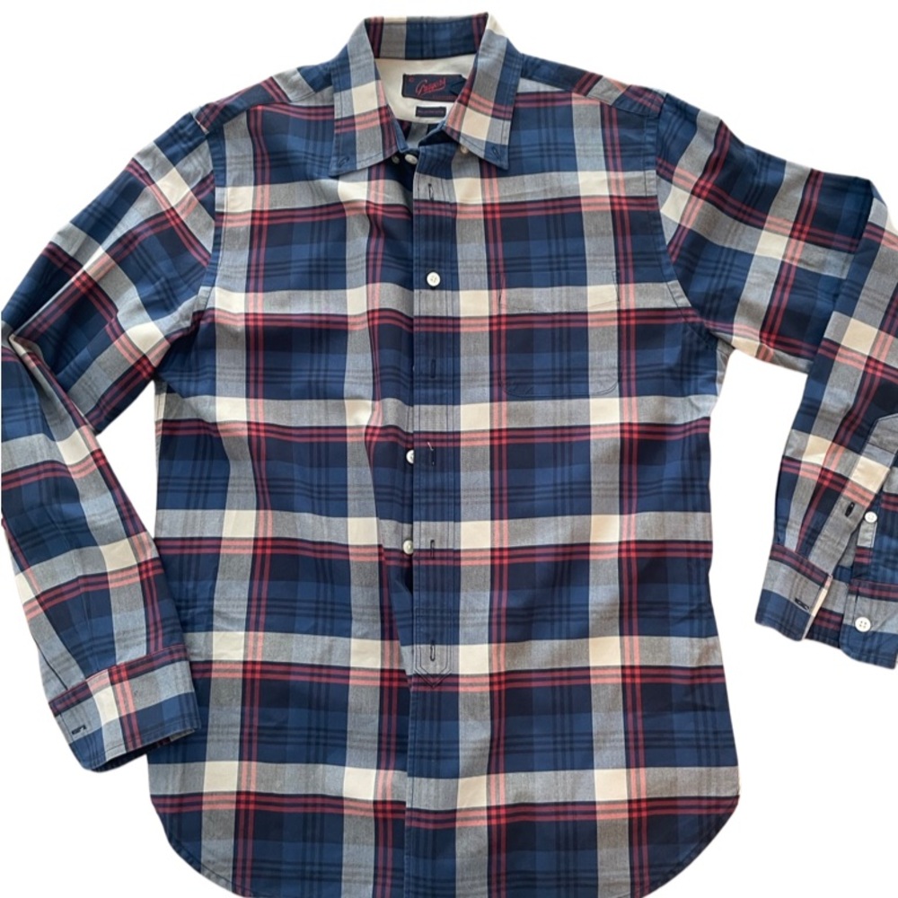 Men’s slim fit casual button down